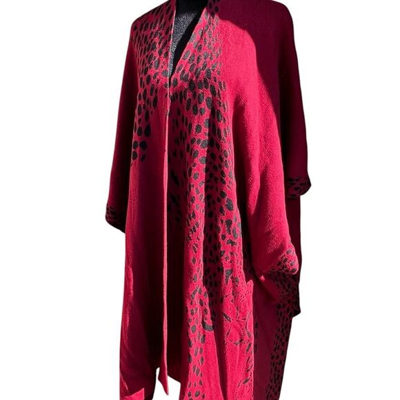 Chicos S/M leopard print Ruana wrap.  Red - Picture 2 of 12